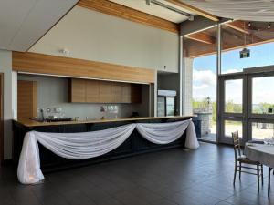 2024-Kelly-Wedding-at-Fort-Henry-Great-Hall-a