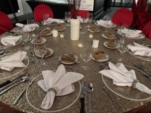2025-Evening-With-Gala-at-Quality-Inn-a