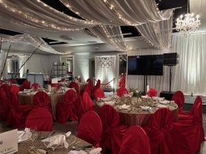 2025-Evening-With-Gala-at-Quality-Inn-d