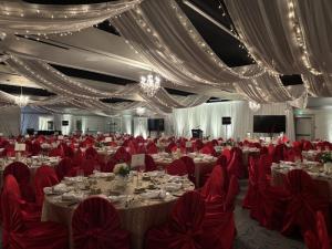 2025-Evening-With-Gala-at-Quality-Inn-e