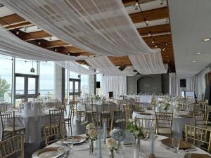 2025-Hamilton-Wedding-at-Fort-Henry-Great-Hall-b
