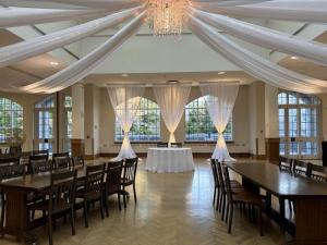 2025-Hudgins-Wedding-at-Ban-Righ-Hall-c