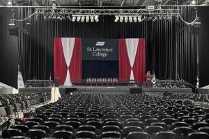 2022-St-Lawrence-College-Convocation-at-Leons-Centre (1)