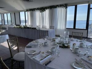 2022-AbdElAatty-Wedding-at-Delta-Kingston-Waterfront-a