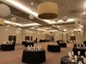 2022-Andrew-Wedding-at-Four-Points-by-Sheraton-a