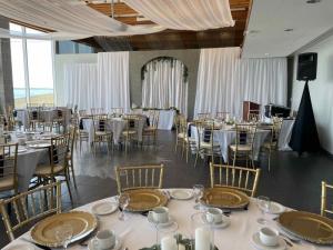 2022-Schell-Wedding-at-Fort-Henry-Great-Hall-b