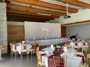 2022-Tremblay-Wedding-at-Fort-Henry-Great-Hall