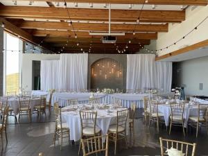 2022-TyoBenn-Wedding-at-Fort-Henry-Great-Hall