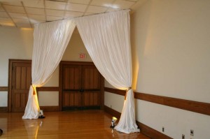 2013 Queen's University Commerce Formal at Ban Righ c (1)