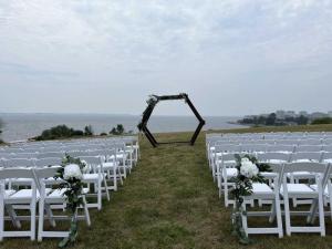 2023-Lanthier-Wedding-at-The-Great-Hall-Fort-Henry-b