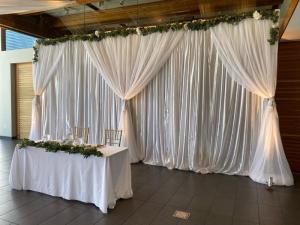 2023-Strong-Wedding-at-Great-Hall-Fort-Henry-c